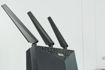 ps5网络线插在路由器哪个插孔