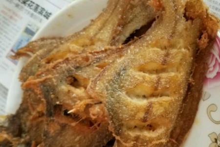 炸鱼拍粉技巧