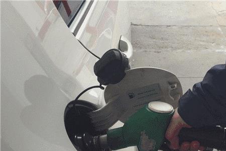 汽油枪的正确挂法