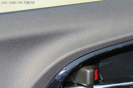 比亚迪元plus后视镜三角灯不亮