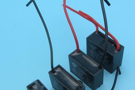 电扇电容1.5可以换成4吗
