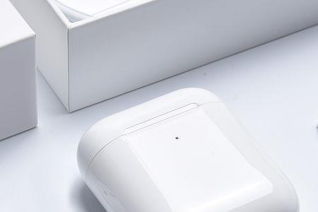苹果耳机充电仓不充满可以用吗