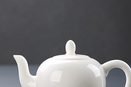 羊脂玉白瓷和德化白瓷哪个好