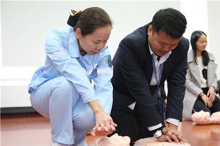 南宁在医院怎么找护工