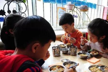 让家长教幼儿用筷子的通知