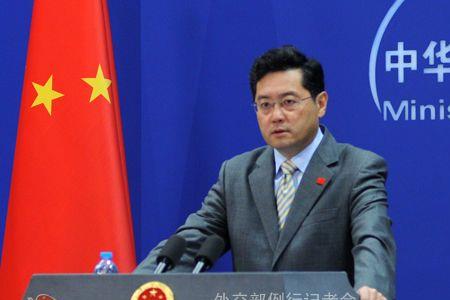 外交官发言为什么是中文