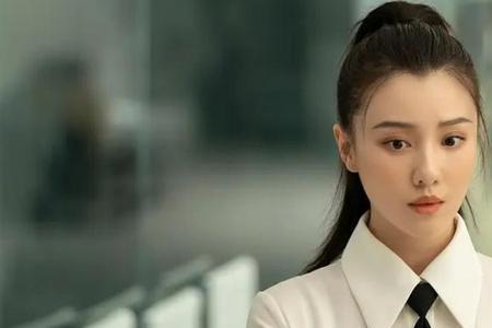 玫瑰之战小霆妈妈扮演者