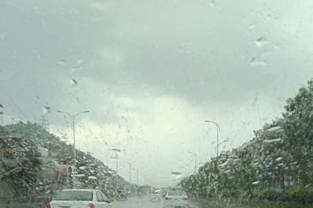 电子屏下雨后不显示了