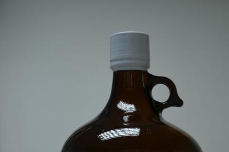 为什么甲醇的酸性比水大