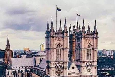 英国人死后为什么葬在教堂