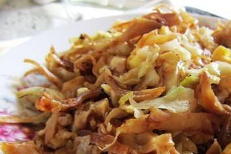 炒饼丝用黄豆芽还是绿豆芽