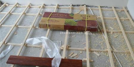 木地板龙骨怎么打钉