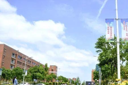 五月花职业技术学校有几个校区