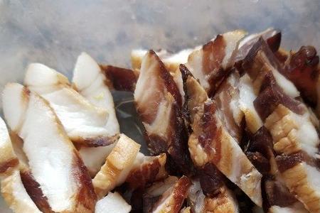 腊肉要去皮吗