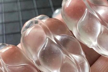玉粉压制的玉有毒吗