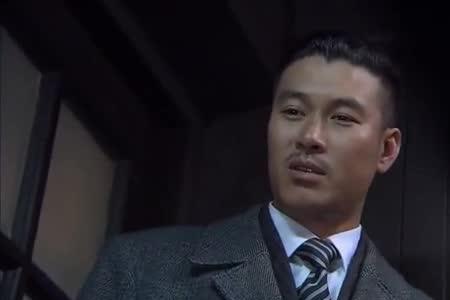 枪侠唐余锦和满春吻戏