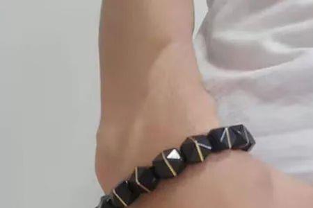 一线菩提是什么材料