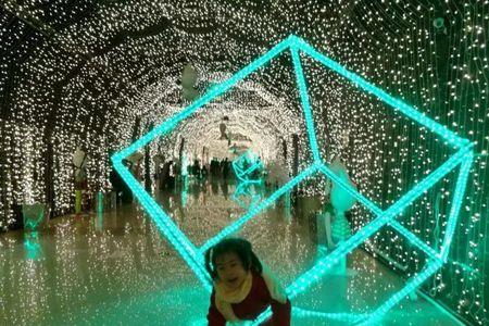 上海星空艺术馆离哪个地铁站近