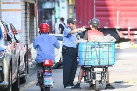快递员一般一天跑多少公里