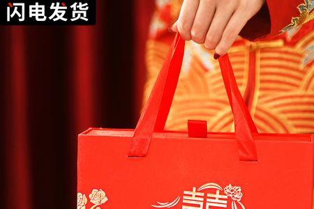 婚宴下帖时需要带喜糖吗