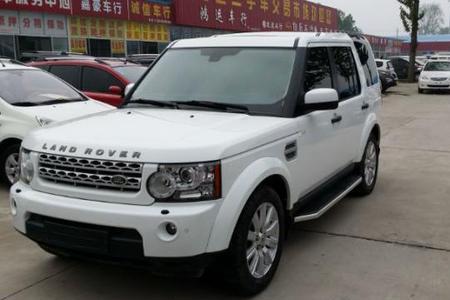 路虎的三角牌在什么地方