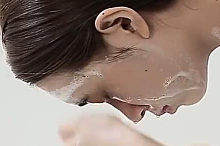 中学生用洗面奶能天天都洗吗