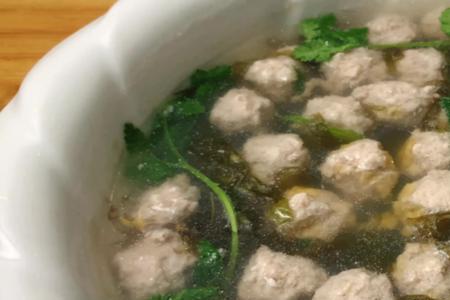 水汆丸子老饭骨