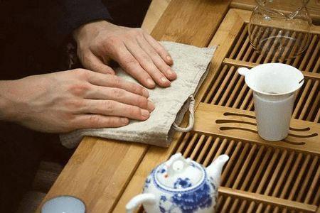 从左往右倒茶有什么意义吗