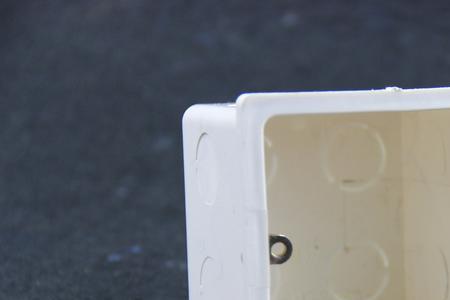 pvc穿筋接线盒和普通的有什么区别