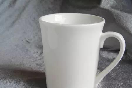 一斤白酒有几杯一次性杯子