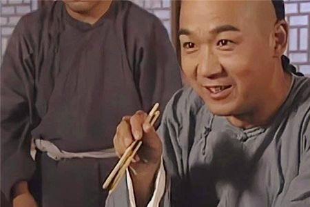 纪晓岚第三部明月的扮演者