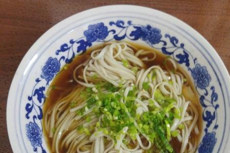 陕西葱油汤面