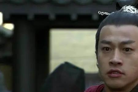 吕布亲爹是被吕布害死的吗