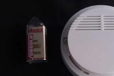 墙面有消防报警器凸起怎么遮挡