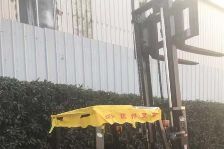 3吨杭州叉车多长