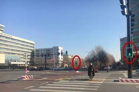 红绿灯装在对向车道可以申诉吗