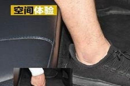 鞋子空一个指头算大吗