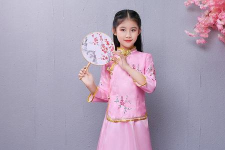 古筝比赛穿什么演出服好