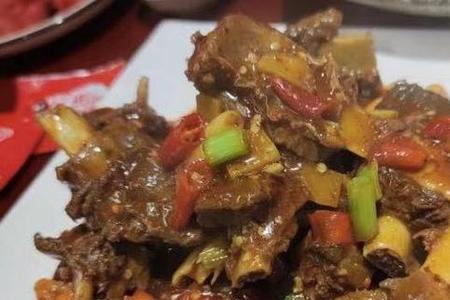白菜可以炖马肉吗