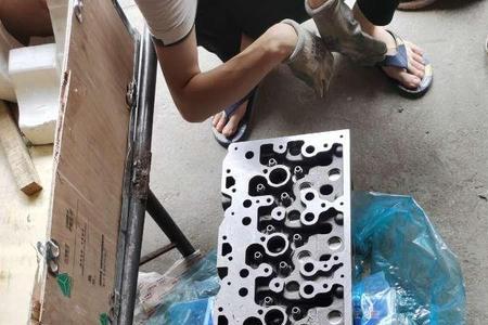重汽德国曼mc11与mc13缸盖区别