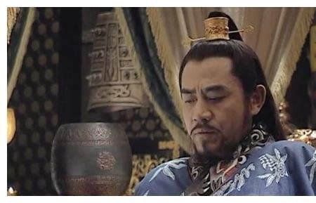 朱厚熜和严嵩谁先死