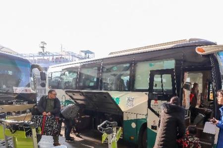 澳门人去珠海可以坐公车吗