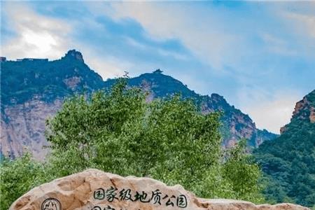 嵩山和武当山哪个好