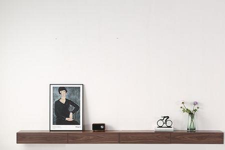 满墙电视柜背板怎么挂电视