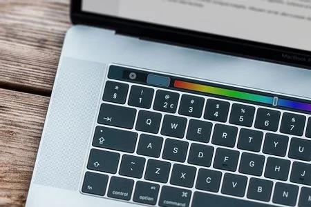 macbook pro touchbar键在键盘哪里