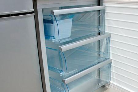 电冰箱冷冻室结了冰费电吗