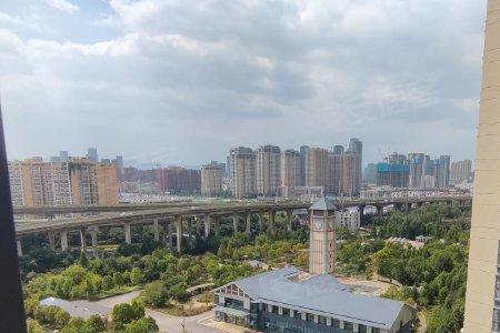 昆明国贸中心在昆明的什么方向