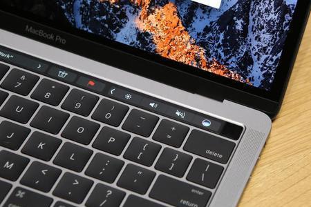 第一代touchbarmacbookpro是哪年