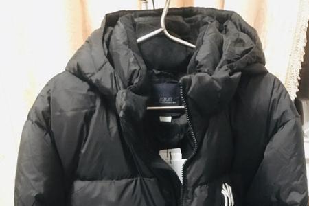 mlb羽绒服会钻绒吗