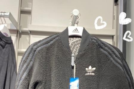 阿迪棒球服白色袖子染色怎样清